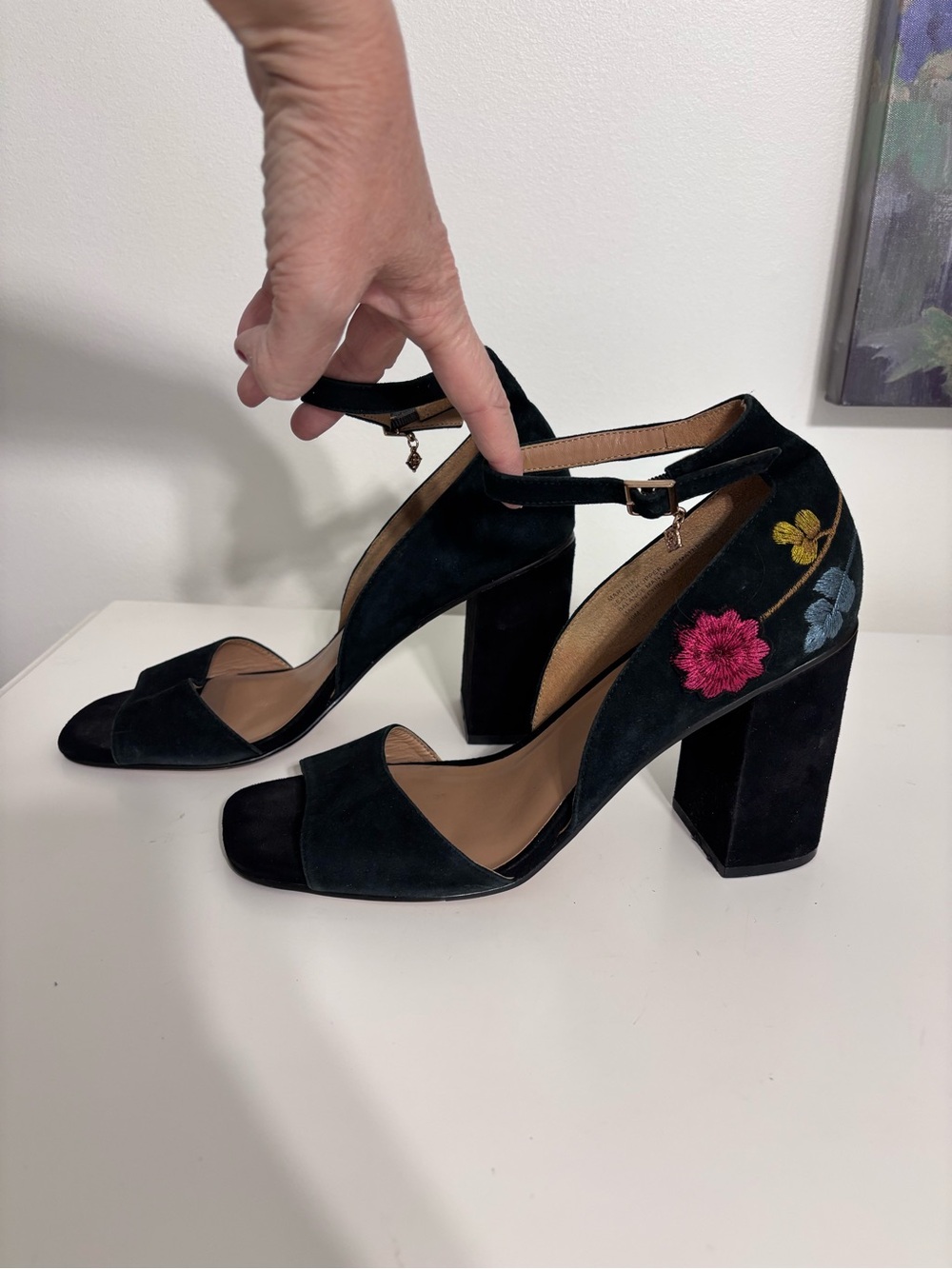 Nanette Lepore Martina Size 10 Black Floral Embroidery Mary Jane Block 4” Heels - Picture 2 of 11